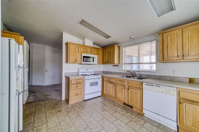 2572 E Sunrise Vista Boulevard, Fort Mohave, AZ 86426