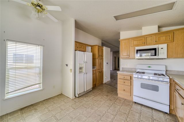 2572 E Sunrise Vista Boulevard, Fort Mohave, AZ 86426