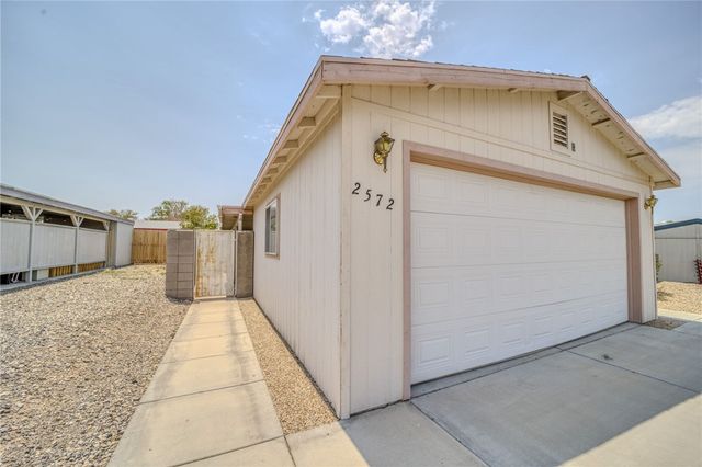 2572 E Sunrise Vista Boulevard, Fort Mohave, AZ 86426