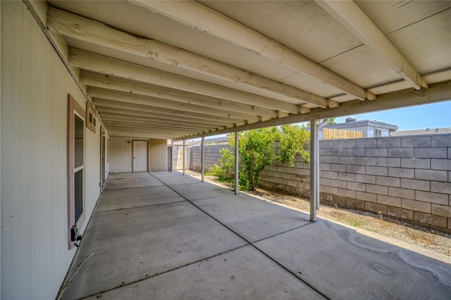 2572 E Sunrise Vista Boulevard, Fort Mohave, AZ 86426