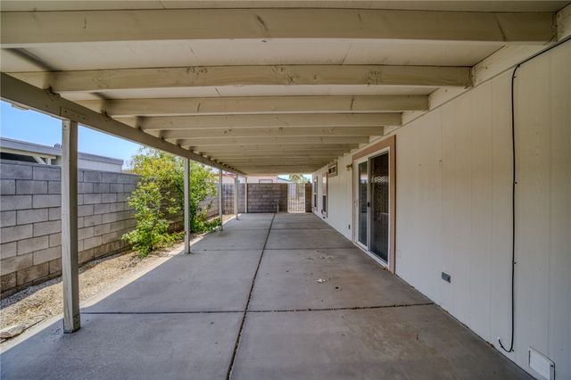 2572 E Sunrise Vista Boulevard, Fort Mohave, AZ 86426