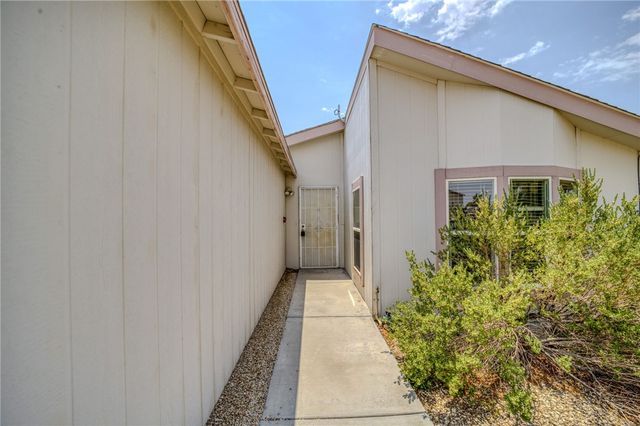 2572 E Sunrise Vista Boulevard, Fort Mohave, AZ 86426