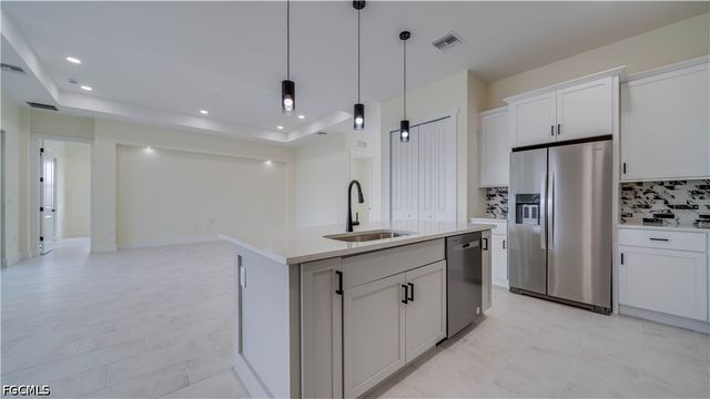 3805 SW 1st ST, Cape Coral, FL 33991