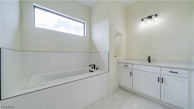 3805 SW 1st ST, Cape Coral, FL 33991