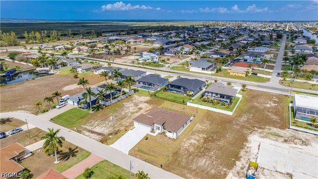 3805 SW 1st ST, Cape Coral, FL 33991