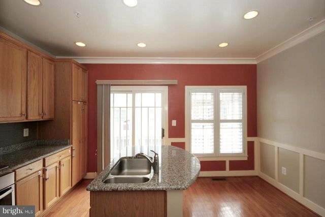 2831 11TH ST N, Arlington, VA 22201