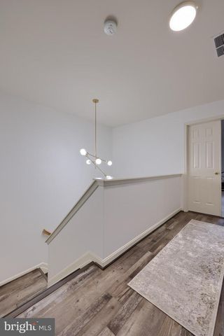 2389 SLATER HILL LN E, York, PA 17406