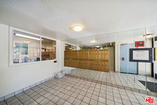 1519 N Martel Avenue 211, Los Angeles, CA 90046