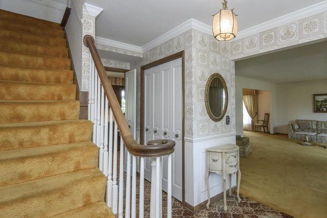 524 Park Crest DRIVE, Thiensville, WI 53092