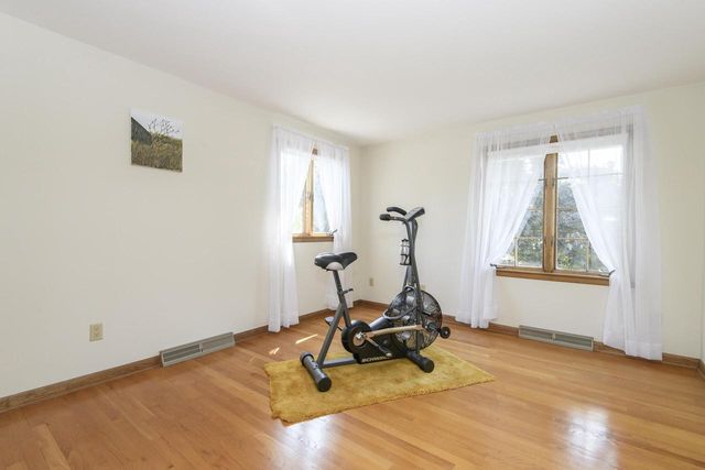 524 Park Crest DRIVE, Thiensville, WI 53092
