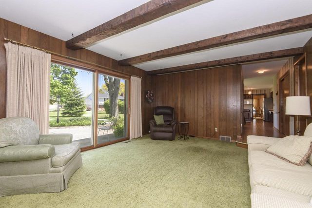 524 Park Crest DRIVE, Thiensville, WI 53092