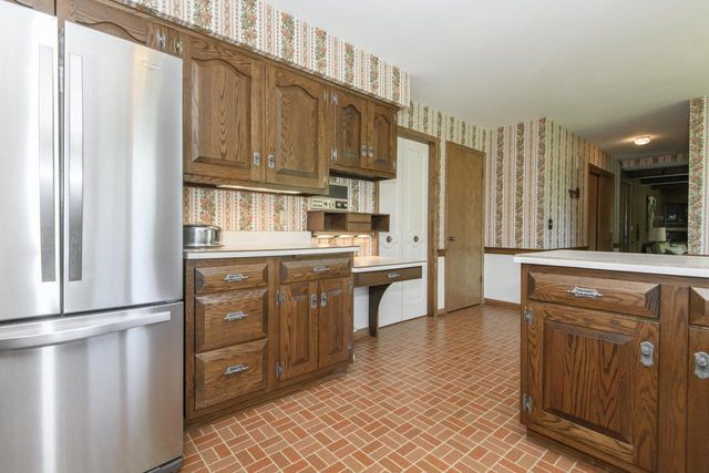 524 Park Crest DRIVE, Thiensville, WI 53092