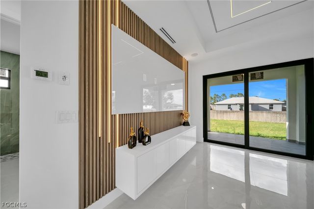 2614 44th ST W, Lehigh Acres, FL 33971