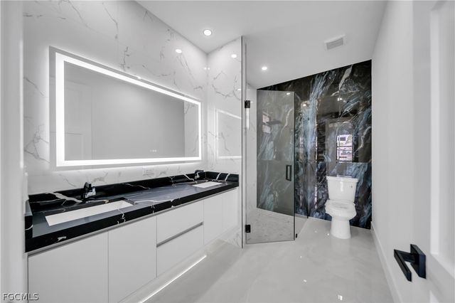 2614 44th ST W, Lehigh Acres, FL 33971