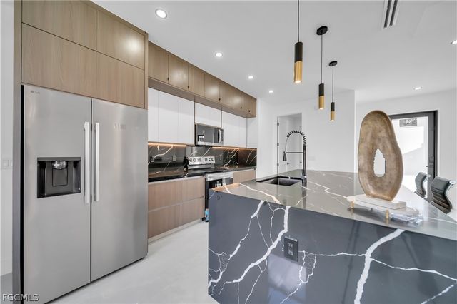 2614 44th ST W, Lehigh Acres, FL 33971