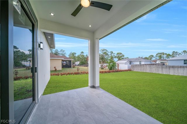 2614 44th ST W, Lehigh Acres, FL 33971