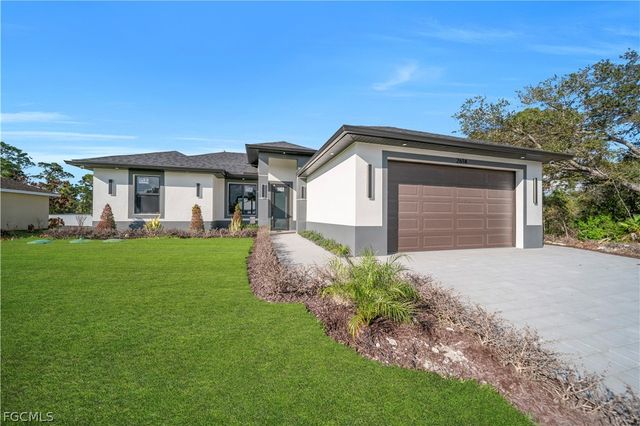 2614 44th ST W, Lehigh Acres, FL 33971