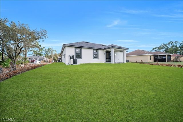 2614 44th ST W, Lehigh Acres, FL 33971