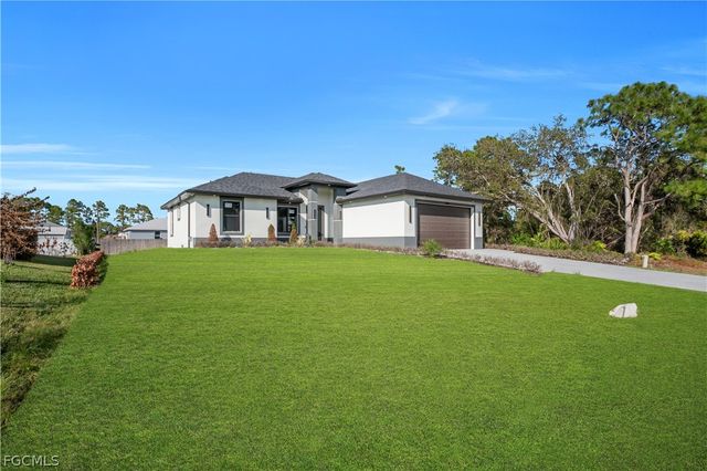 2614 44th ST W, Lehigh Acres, FL 33971