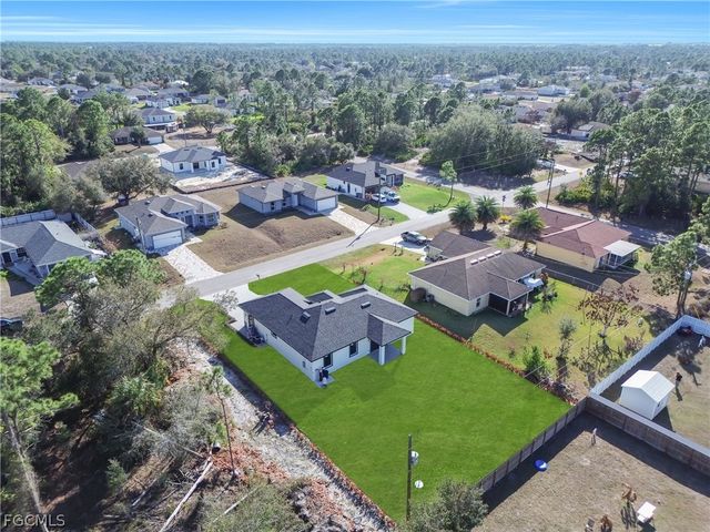 2614 44th ST W, Lehigh Acres, FL 33971