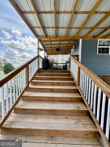 348 S Victory Drive, Lyons, GA 30436