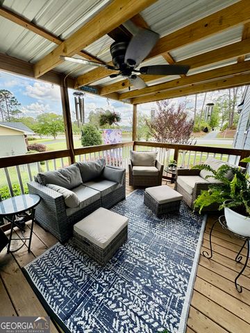 348 S Victory Drive, Lyons, GA 30436
