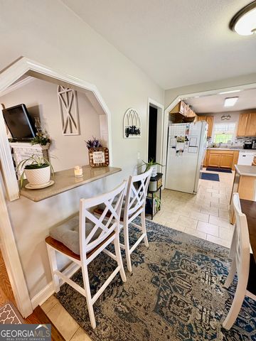 348 S Victory Drive, Lyons, GA 30436