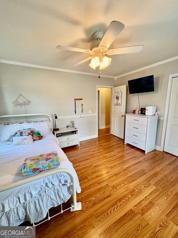 348 S Victory Drive, Lyons, GA 30436