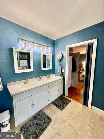 348 S Victory Drive, Lyons, GA 30436