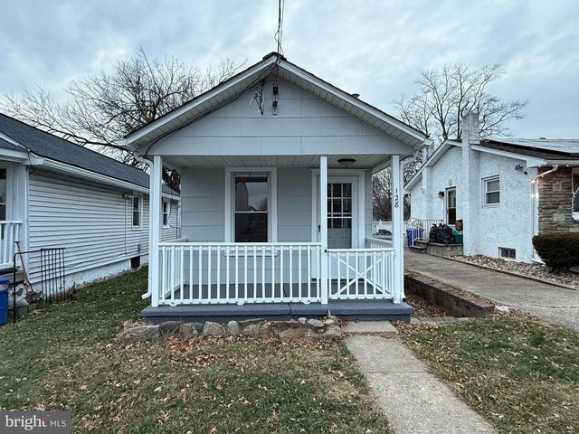128 HARRISON AVE, Morrisville, PA 19067