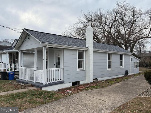 128 HARRISON AVE, Morrisville, PA 19067