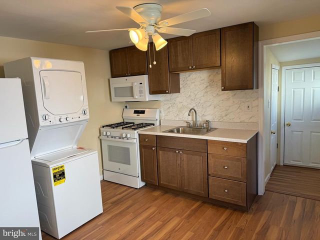 128 HARRISON AVE, Morrisville, PA 19067