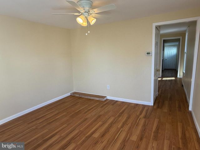 128 HARRISON AVE, Morrisville, PA 19067