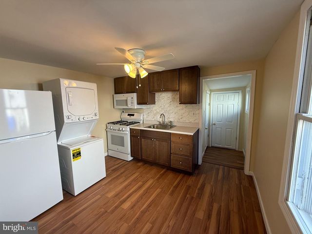 128 HARRISON AVE, Morrisville, PA 19067