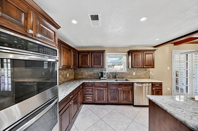 4800 Teakwood Trace, Midland, TX 79707