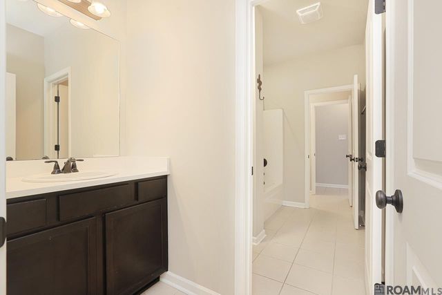 42451 Baystone Ave, Prairieville, LA 70769