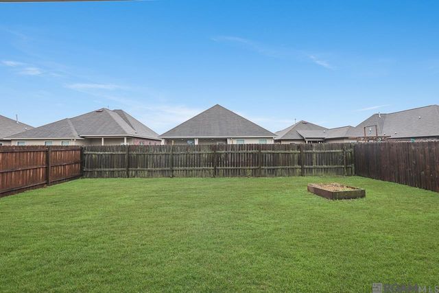 42451 Baystone Ave, Prairieville, LA 70769