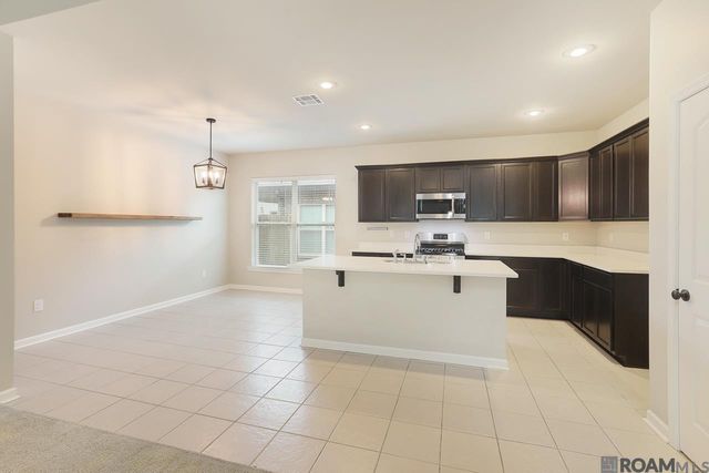 42451 Baystone Ave, Prairieville, LA 70769