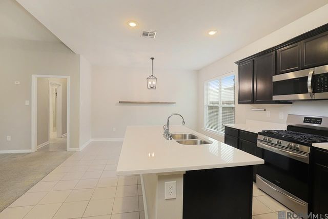 42451 Baystone Ave, Prairieville, LA 70769