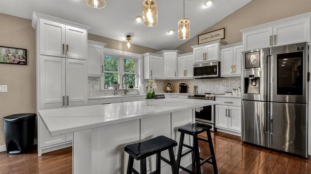 695 Autumn Drive, Altoona, WI 54720