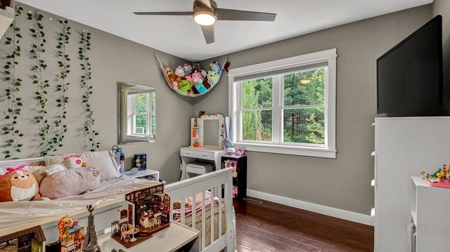 695 Autumn Drive, Altoona, WI 54720