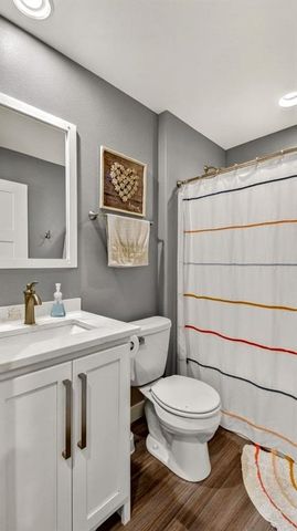 695 Autumn Drive, Altoona, WI 54720