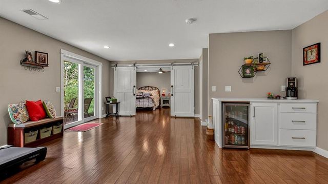 695 Autumn Drive, Altoona, WI 54720