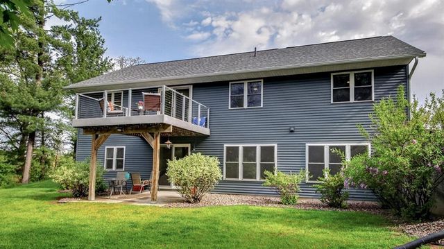 695 Autumn Drive, Altoona, WI 54720