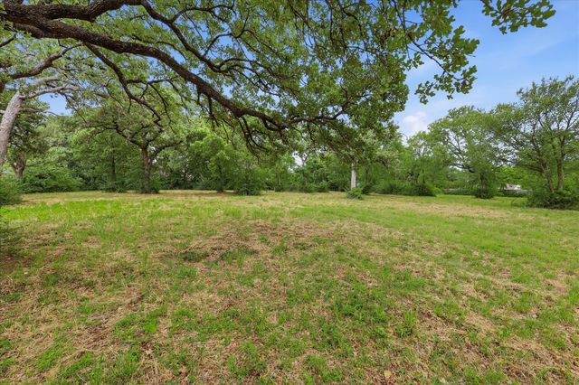 2301 Conway Lane, Denton, TX 76205