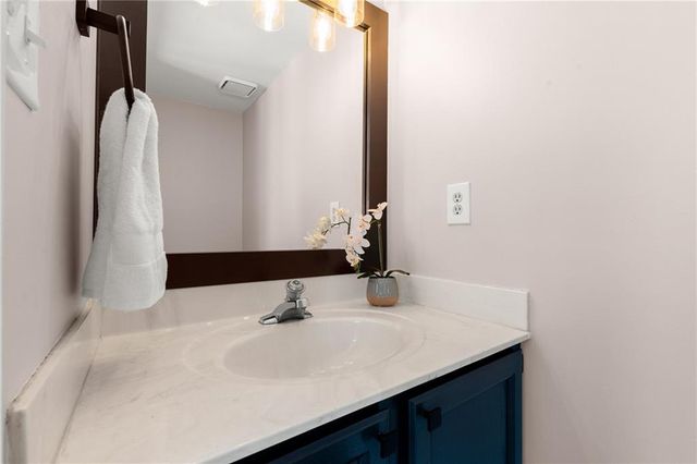 301 Roswell Green Lane, Roswell, GA 30075