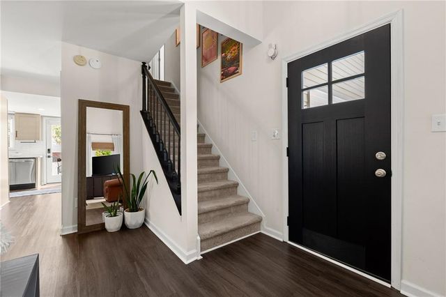 301 Roswell Green Lane, Roswell, GA 30075
