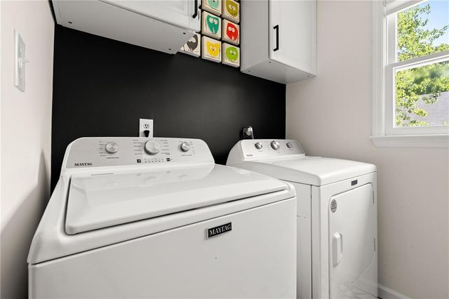 301 Roswell Green Lane, Roswell, GA 30075