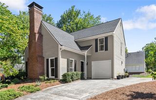 301 Roswell Green Lane, Roswell, GA 30075