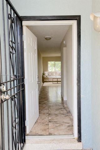 3896 NW 207 St 1, Miami Gardens, FL 33055